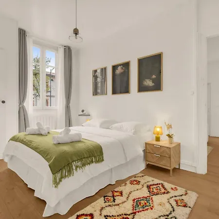 Chic & Cosy - Beau T2 Avec Parking *