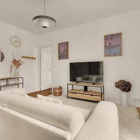 Chic & Cosy - Beau T2 Avec Parking