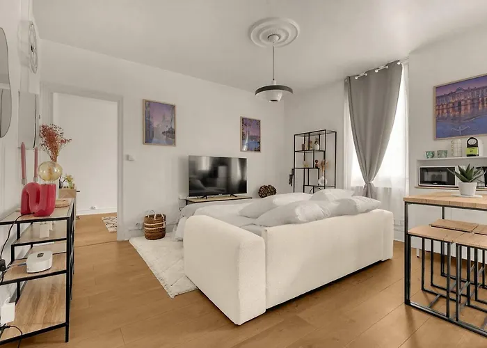 Chic & Cosy - Beau T2 Avec Parking Apartment