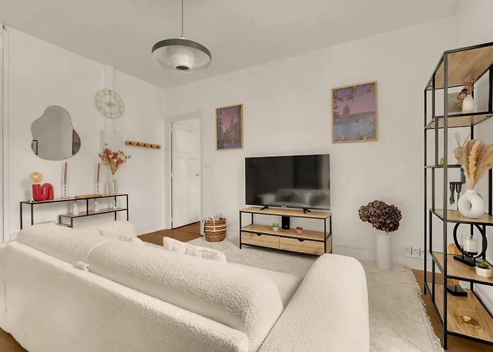 Chic & Cosy - Beau T2 Avec Parking